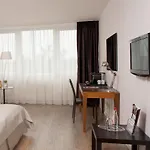 Wyndham Atrium Hotel 4*