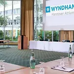 Wyndham Atrium 4*