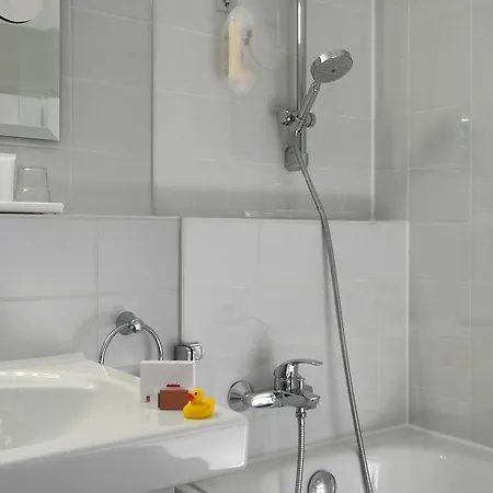 Wyndham Atrium 4*