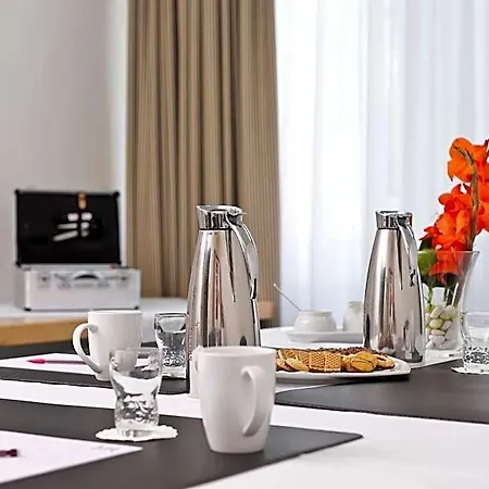 Wyndham Atrium Ξενοδοχείο 4*