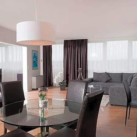 Ξενοδοχείο Wyndham Atrium 4*