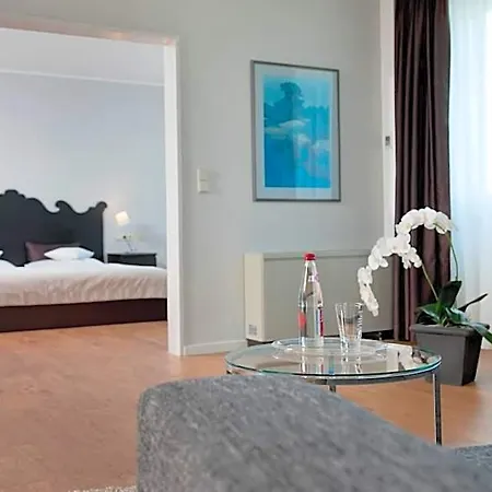 Wyndham Atrium Ξενοδοχείο 4*