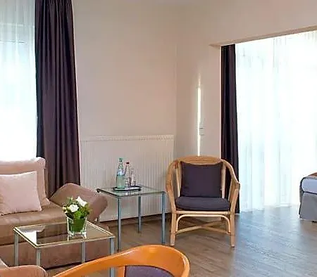 Ξενοδοχείο Wyndham Atrium 4*