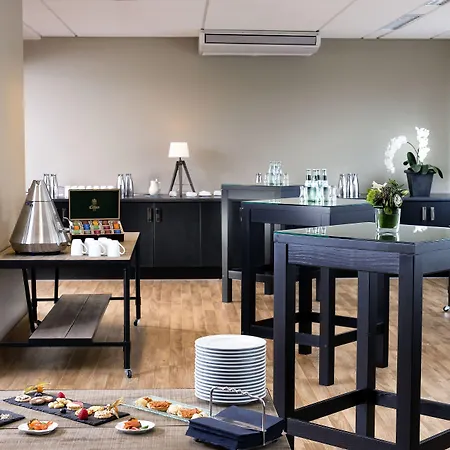 温德姆汉诺威庭酒店 4*