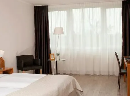 温德姆汉诺威庭酒店 4*