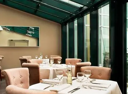 温德姆汉诺威庭酒店 酒店