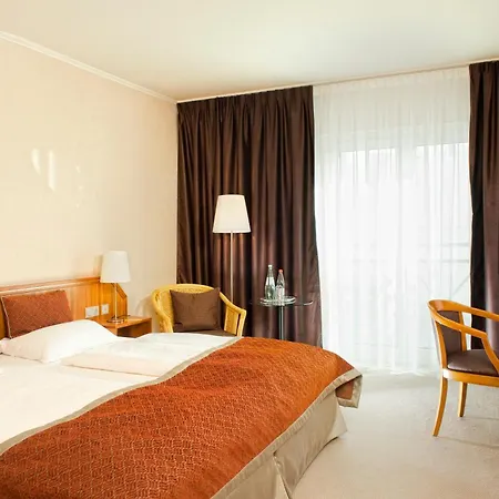 温德姆汉诺威庭酒店 4*